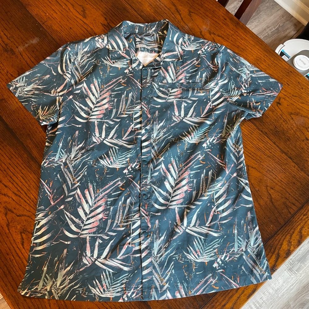 All In Motion Shirt Mens Medium Collared Button Snap Palm Print Costal Hawaiian